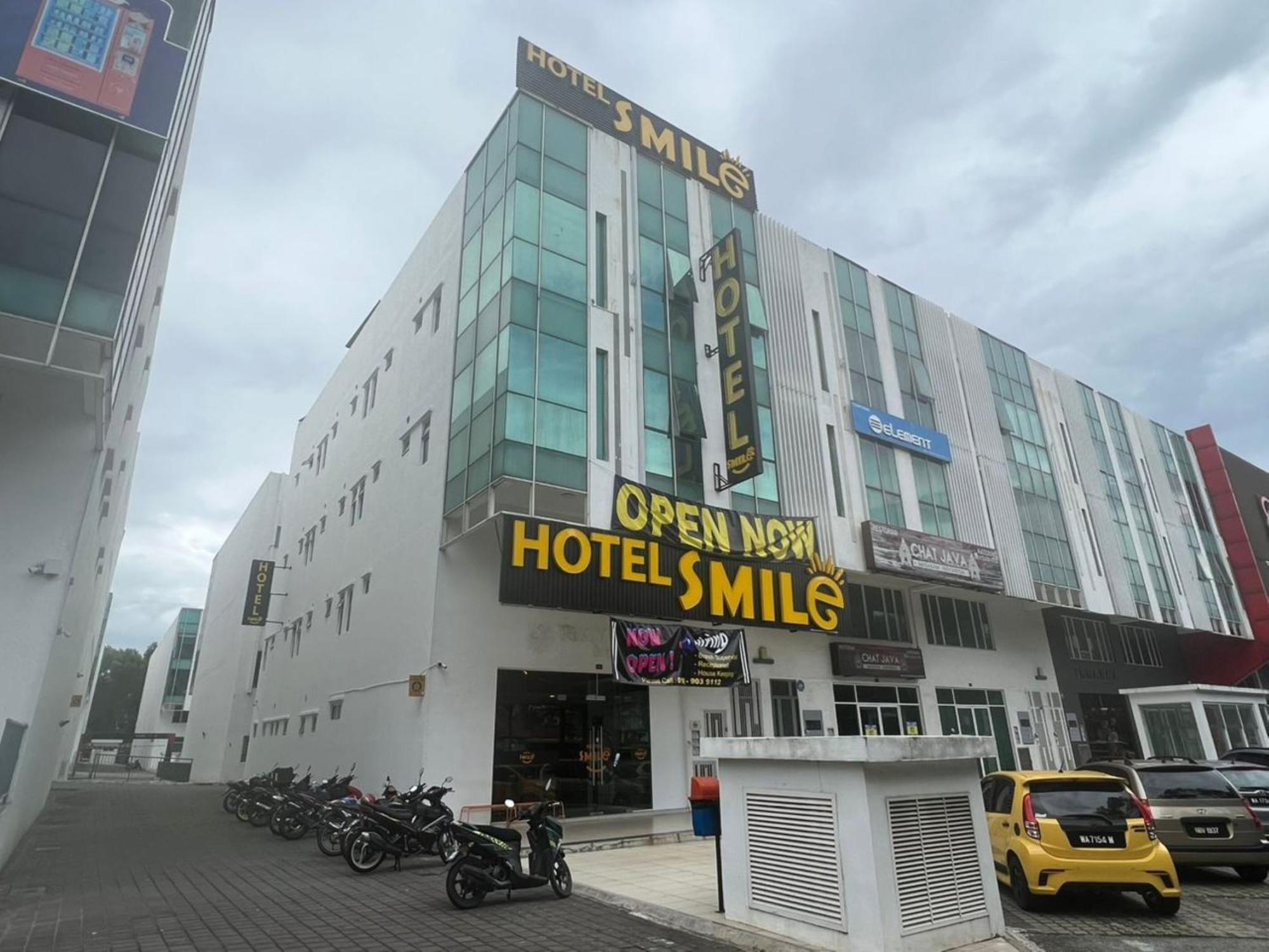 Smile Hotel Subang Airport Shah Alam Extérieur photo